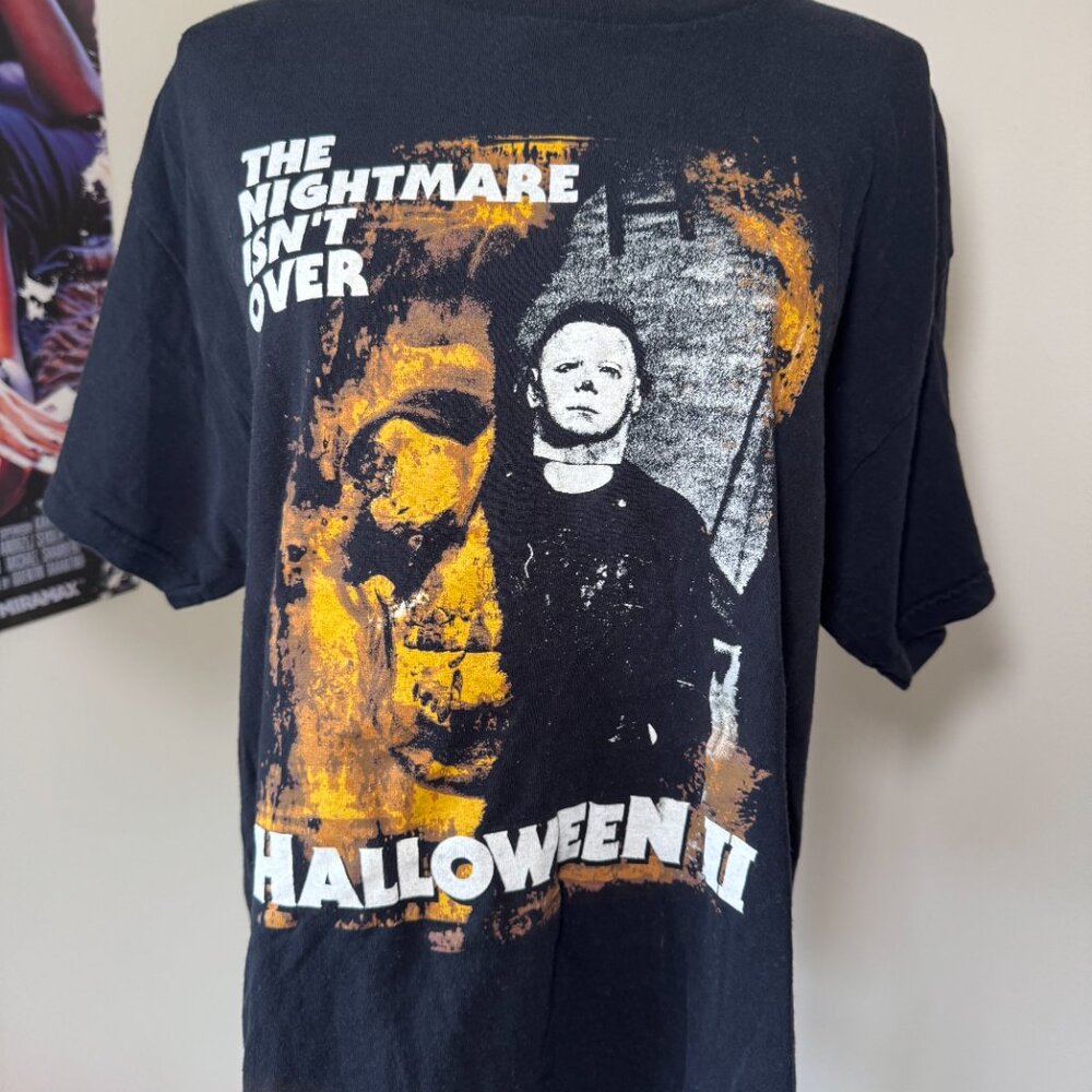 Halloween II Black, White, and Orange Graphic Movie T Shirt LootCrate Exclusive - Picture 7 of 10
